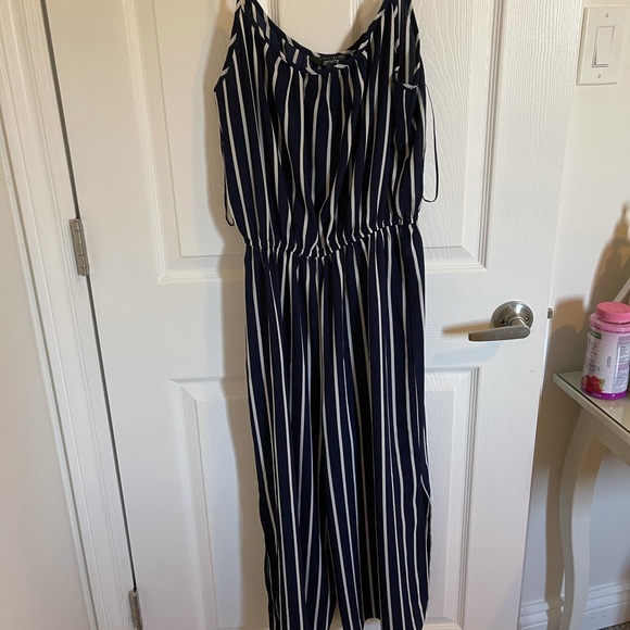Buy 2 get 1- Striped jumpsuit - Picture 1 of 2
